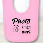 'Photo Khich Meri' bib